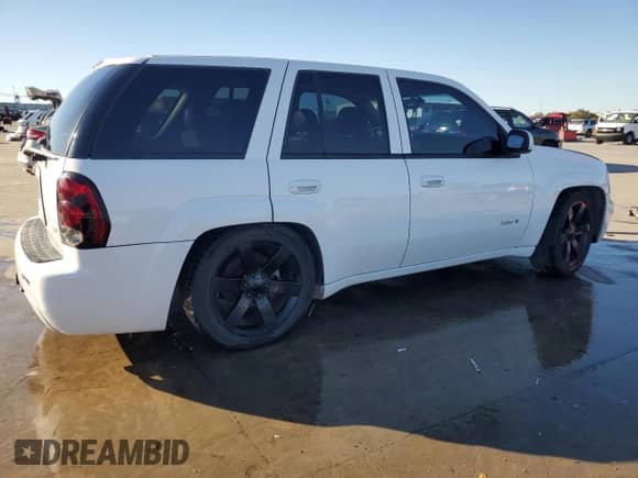 2007 Chevrolet TrailBlazer SS with VIN 1GNES13H172304385, listed as a Copart auction lot 81812394 with 207,104 mi miles and Clean title. Bid and sale history available at DreamBid. Image 3.