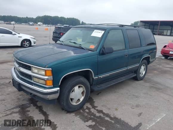 1998 Chevrolet Tahoe с VIN 1GNEK13R2WJ336615, выставлен на аукционе IAAI как лот 43285871 с пробегом 278 053 миль миль и . История ставок и продаж доступна на DreamBid. Изображение 17.