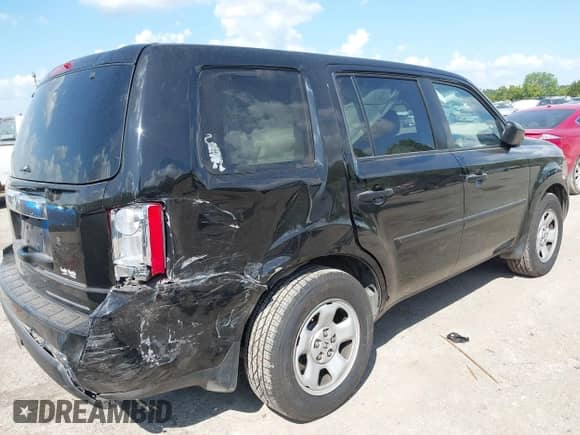 2010 Honda Pilot LX with VIN 5FNYF3H26AB010740, listed as a IAAI auction lot 43047959 with 152,504 mi miles and . Bid and sale history available at DreamBid. Image 4.