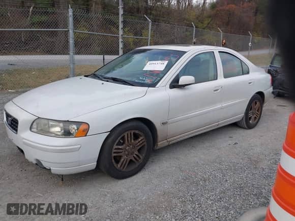 2006 Volvo S60 2.5L Turbo с VIN YV1RS592162504695, выставлен на аукционе IAAI как лот 40913748 с пробегом Не указан миль и . История ставок и продаж доступна на DreamBid. Изображение 2.