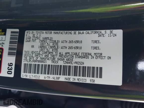 2024 Toyota Tacoma SR5 z VIN 3TMLB5JN8RM080821, wystawiony jako IAAI lot #43198796 z przebiegiem 13 169 mil mil oraz . Historia ofert i sprzedaży dostępna na DreamBid. Obrazek 9.