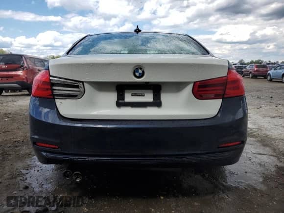 2016 BMW 3 Series 328i с VIN WBA8E9G53GNT47634, выставлен на аукционе Copart как лот 70387135 с пробегом 117 914 миль миль и Чистый • Clean title. История ставок и продаж доступна на DreamBid. Изображение 6.