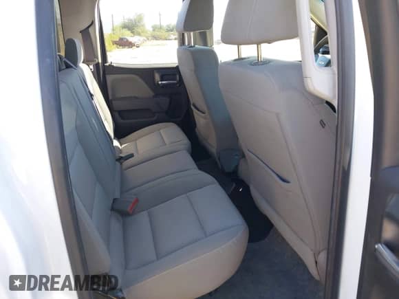 2017 Chevrolet Silverado 1500 Custom z VIN 1GCVKPEC9HZ281704, wystawiony jako IAAI lot #43386564 z przebiegiem 142 940 mil mil oraz . Historia ofert i sprzedaży dostępna na DreamBid. Obrazek 8.