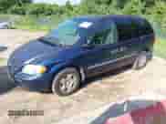 2002 Dodge Caravan SE with VIN 1B4GP253X2B662567, listed as a IAAI auction lot 42836951 with 130,955 mi miles and . Bid and sale history available at DreamBid. Image 2.