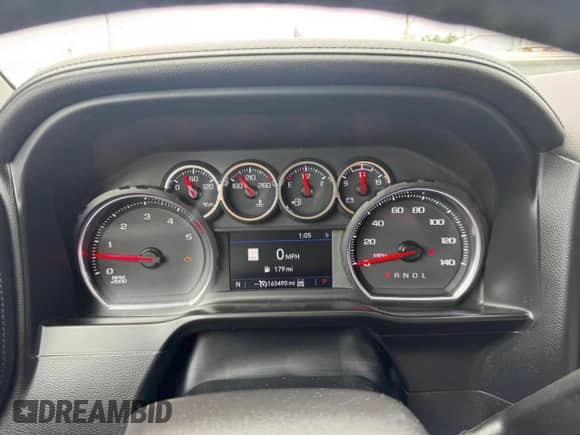 2021 Chevrolet Silverado 3500HD LTZ z VIN 1GC4YUEYXMF150653, wystawiony jako Copart lot #69568775 z przebiegiem 163 490 mil mil oraz Czysty tytuł • Clean title. Historia ofert i sprzedaży dostępna na DreamBid. Obrazek 8.