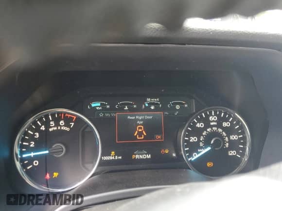 2020 Ford F-150 XLT z VIN 1FTEW1E58LFA97075, wystawiony jako Copart lot #81036785 z przebiegiem 100 294 mil mil oraz Szkoda całkowita • Salvage title. Historia ofert i sprzedaży dostępna na DreamBid. Obrazek 9.