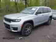 2023 Jeep Grand Cherokee Limited z VIN 1C4RJKBGXP8796892, wystawiony jako IAAI lot #42186327 z przebiegiem 11 350 mil mil oraz . Historia ofert i sprzedaży dostępna na DreamBid. Obrazek 2.