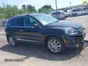 2014 Volkswagen Tiguan S с VIN WVGBV3AX3EW623457, выставлен на аукционе IAAI как лот 42413275 с пробегом 128 275 миль миль и . История ставок и продаж доступна на DreamBid. Изображение 13.