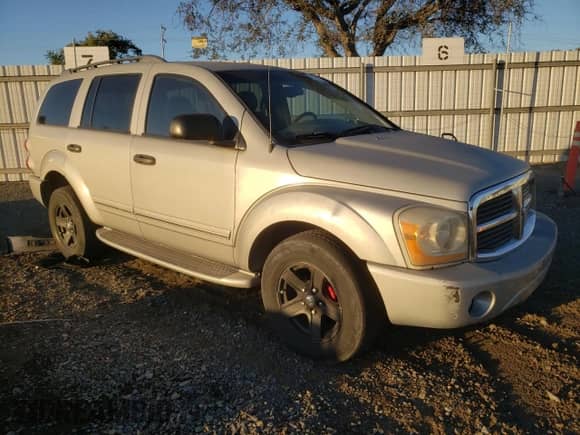 2004 Dodge Durango Limited with VIN 1D4HD58D74F175069, listed as a Copart auction lot 80772994 with 252,097 mi miles and Clean title. Bid and sale history available at DreamBid. Image 4.