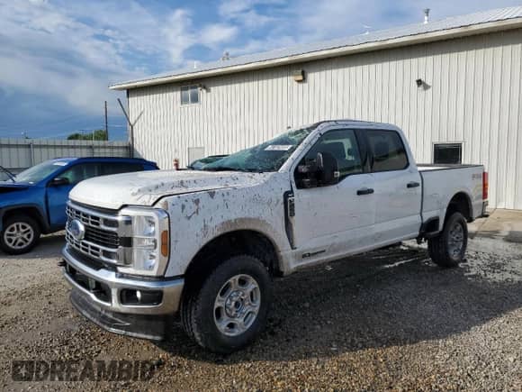 2025 Ford F-250 XL z VIN 1FT8W2BT4SEC78765, wystawiony jako Copart lot #64183485 z przebiegiem 89 mil mil oraz Czysty tytuł • Clean title. Historia ofert i sprzedaży dostępna na DreamBid. Obrazek 1.