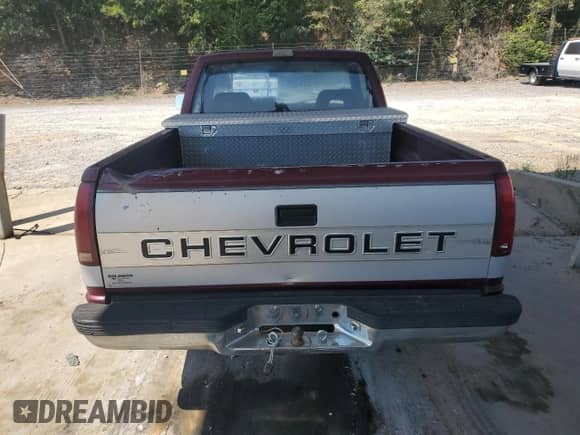 1993 Chevrolet Silverado 1500 с VIN 1GCDC14K2PZ162258, выставлен на аукционе Copart как лот 80325285 с пробегом 223 000 миль миль и Списание • Salvage title. История ставок и продаж доступна на DreamBid. Изображение 6.