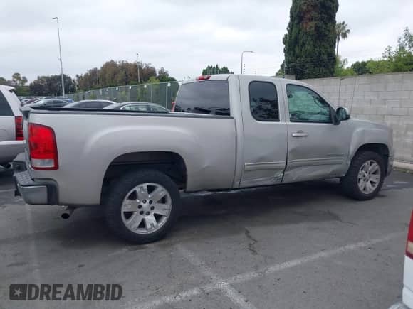 2008 GMC Sierra 1500 SLE1 с VIN 2GTEC19J881242095, выставлен на аукционе IAAI как лот 42171282 с пробегом 292 427 миль миль и . История ставок и продаж доступна на DreamBid. Изображение 13.