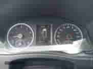 2013 Volkswagen Tiguan SE z VIN WVGAV3AX1DW560501, wystawiony jako IAAI lot #42287579 z przebiegiem 180 367 mil mil oraz . Historia ofert i sprzedaży dostępna na DreamBid. Obrazek 7.