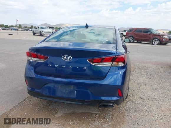 2018 Hyundai Sonata Limited with VIN 5NPE34AF7JH625605, listed as a IAAI auction lot 43390028 with 105,440 mi miles and . Bid and sale history available at DreamBid. Image 16.