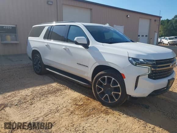 2022 Chevrolet Suburban RST с VIN 1GNSKEKTXNR241033, выставлен на аукционе IAAI как лот 43263317 с пробегом 54 352 миль миль и . История ставок и продаж доступна на DreamBid. Изображение 1.
