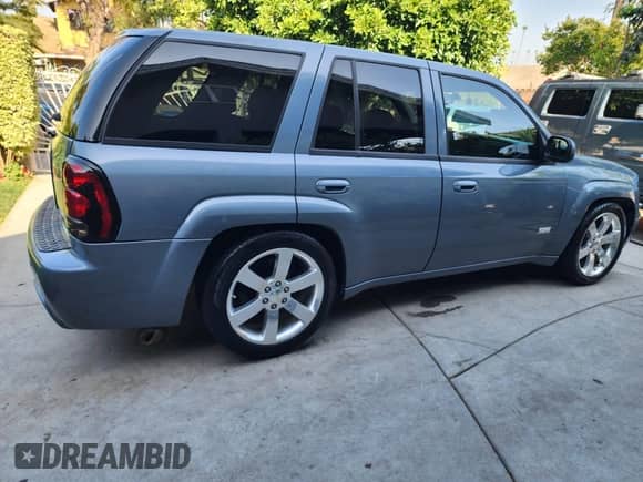 2007 Chevrolet TrailBlazer SS с VIN 1GNES13H072247158, выставлен на аукционе IAAI как лот 42486385 с пробегом 121 685 миль миль и . История ставок и продаж доступна на DreamBid. Изображение 4.