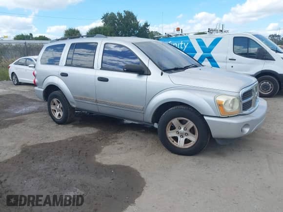 2005 Dodge Durango SLT with VIN 1D4HD48NX5F614902, listed as a IAAI auction lot 43393036 with 220,884 mi miles and . Bid and sale history available at DreamBid. Image 1.