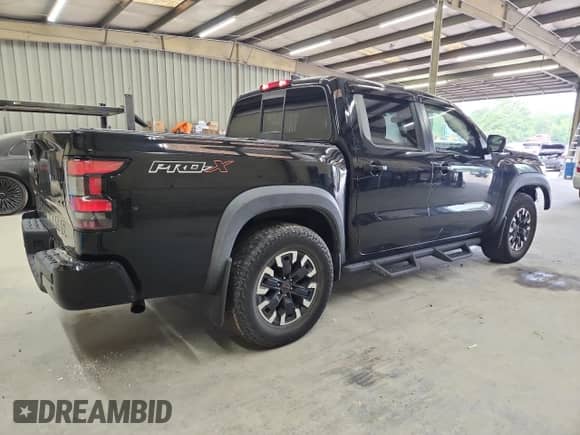 2022 Nissan Frontier Pro-X z VIN 1N6ED1EJ1NN627329, wystawiony jako Copart lot #67855155 z przebiegiem 60 388 mil mil oraz Szkoda całkowita • Salvage title. Historia ofert i sprzedaży dostępna na DreamBid. Obrazek 3.