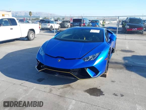 2019 Lamborghini Huracan с VIN ZHWUD4ZF8KLA11733, выставлен на аукционе IAAI как лот 41433768 с пробегом 11 736 миль миль и . История ставок и продаж доступна на DreamBid. Изображение 6.