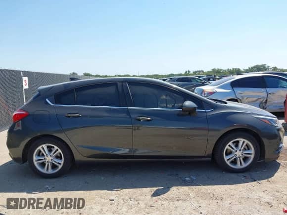 2017 Chevrolet Cruze LT с VIN 3G1BE6SM9HS583467, выставлен на аукционе IAAI как лот 43127707 с пробегом 140 214 миль миль и . История ставок и продаж доступна на DreamBid. Изображение 13.