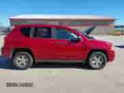 2007 Jeep Compass Sport with VIN 1J8FF47WX7D203953, listed as a IAAI auction lot 43427051 with 142,880 mi miles and . Bid and sale history available at DreamBid. Image 14.