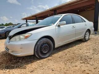 2003 Toyota Camry LE with VIN 4T1BE32K13U156261, listed as a Copart auction lot 71731545 with 267,857 mi miles and Salvage title. Bid and sale history available at DreamBid. Image 1.