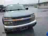 2006 Chevrolet Colorado 2LT z VIN 1GCDT136868290643, wystawiony jako Copart lot #57757955 z przebiegiem 120 143 mil mil oraz Czysty tytuł • Clean title. Historia ofert i sprzedaży dostępna na DreamBid. Obrazek 5.