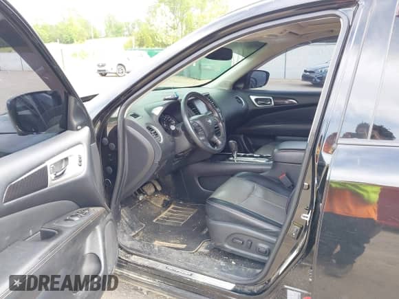 2019 Nissan Pathfinder SL with VIN 5N1DR2MN2KC638711, listed as a IAAI auction lot 42106510 with 89,341 mi miles and . Bid and sale history available at DreamBid. Image 5.