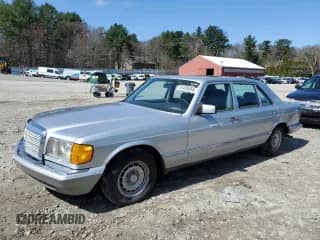 1984 Mercedes-Benz 500 с VIN WDBCA37A2EA051770, выставлен на аукционе Copart как лот 51435455 с пробегом 125 149 миль миль и Чистый • Clean title. История ставок и продаж доступна на DreamBid. Изображение 1.