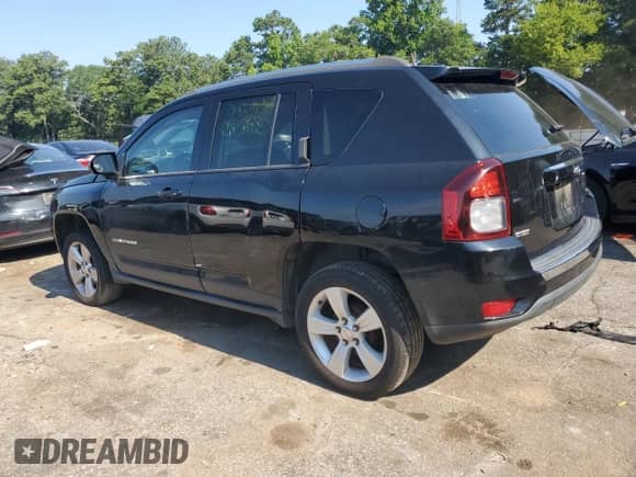 2015 Jeep Compass High Altitude with VIN 1C4NJCEA2FD335543, listed as a Copart auction lot 63681255 with 166,050 mi miles and Clean title. Bid and sale history available at DreamBid. Image 2.