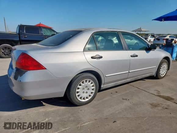 2006 Honda Accord VP с VIN 1HGCM55176A180162, выставлен на аукционе Copart как лот 84940565 с пробегом 252 156 миль миль и Чистый • Clean title. История ставок и продаж доступна на DreamBid. Изображение 3.