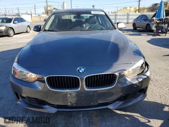 2014 BMW 3 Series 328i z VIN WBA3C1C57EK110022, wystawiony jako Copart lot #84602275 z przebiegiem 118 504 mil mil oraz Szkoda całkowita • Salvage title. Historia ofert i sprzedaży dostępna na DreamBid. Obrazek 5.