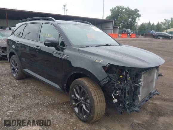 2022 Kia Sorento SX with VIN 5XYRKDLF6NG079071, listed as a IAAI auction lot 43099352 with 88,932 mi miles and . Bid and sale history available at DreamBid. Image 1.