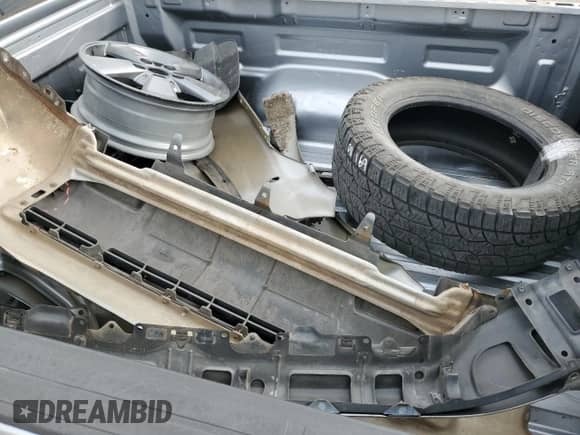 2012 Toyota Tundra z VIN 5TFRU5F13CX027956, wystawiony jako Copart lot #43580265 z przebiegiem 156 862 mil mil oraz Szkoda całkowita • Salvage title. Historia ofert i sprzedaży dostępna na DreamBid. Obrazek 12.