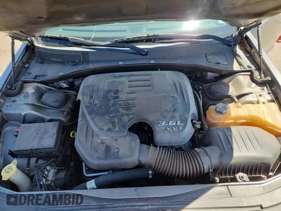 2012 Chrysler 300 Limited с VIN 2C3CCACG5CH250261, выставлен на аукционе Copart как лот 71208735 с пробегом 204 553 миль миль и Списание • Salvage title. История ставок и продаж доступна на DreamBid. Изображение 11.