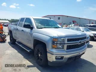 2015 Chevrolet Silverado 1500 LT z VIN 1GCVKREH9FZ230255, wystawiony jako IAAI lot #42810946 z przebiegiem 131 323 mil mil oraz . Historia ofert i sprzedaży dostępna na DreamBid. Obrazek 1.