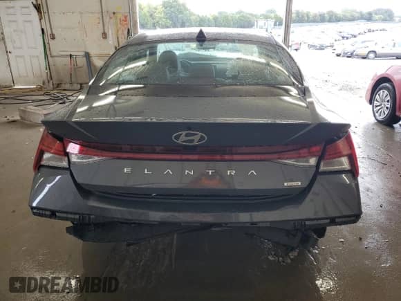 2025 Hyundai Elantra Limited с VIN KMHLN4DJ7SU162787, выставлен на аукционе Copart как лот 83828725 с пробегом 7 211 миль миль и На запчасти • Non repairable. История ставок и продаж доступна на DreamBid. Изображение 6.