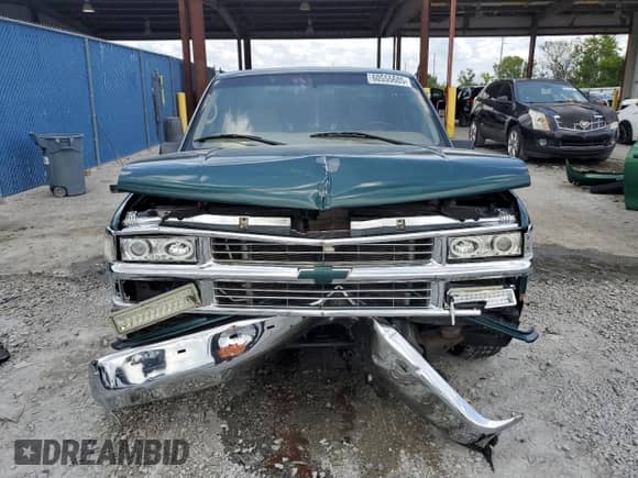 1997 Chevrolet Silverado 1500 with VIN 1GCEC14R7VZ219245, listed as a Copart auction lot 60555685 with 135,312 mi miles and Salvage title. Bid and sale history available at DreamBid. Image 5.
