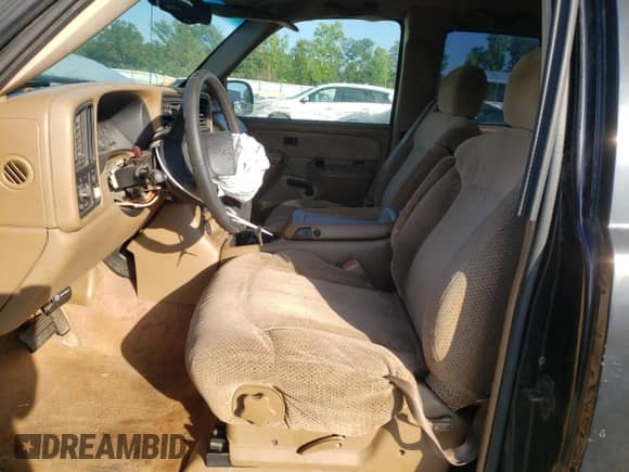 1999 Chevrolet Silverado 1500 LS z VIN 2GCEC19T7X1167826, wystawiony jako Copart lot #66620245 z przebiegiem 235 905 mil mil oraz Szkoda całkowita • Salvage title. Historia ofert i sprzedaży dostępna na DreamBid. Obrazek 7.