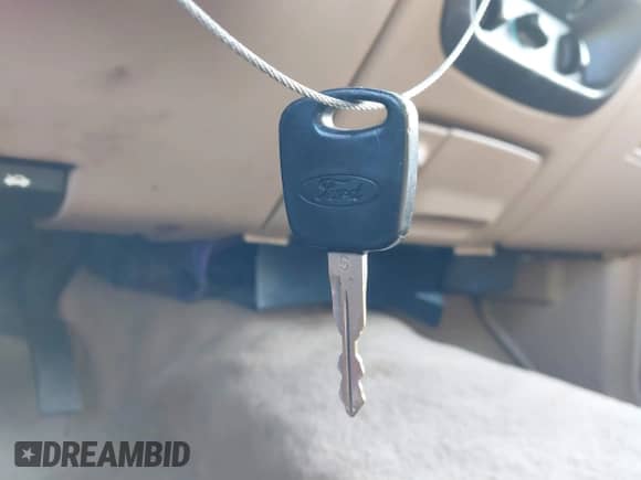 1999 Ford Explorer XL with VIN 1FMZU32X5XUB99942, listed as a IAAI auction lot 41204906 with 212,882 mi miles and . Bid and sale history available at DreamBid. Image 11.