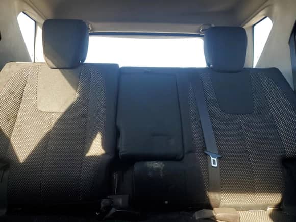 2016 Chevrolet Equinox LS z VIN 2GNALBEKXG6320260, wystawiony jako Copart lot #82736675 z przebiegiem 162 236 mil mil oraz Czysty tytuł • Clean title. Historia ofert i sprzedaży dostępna na DreamBid. Obrazek 10.