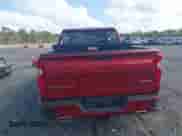 2022 Chevrolet Silverado 1500 RST z VIN 1GCUDEETXNZ561489, wystawiony jako IAAI lot #41959032 z przebiegiem 80 614 mil mil oraz . Historia ofert i sprzedaży dostępna na DreamBid. Obrazek 16.