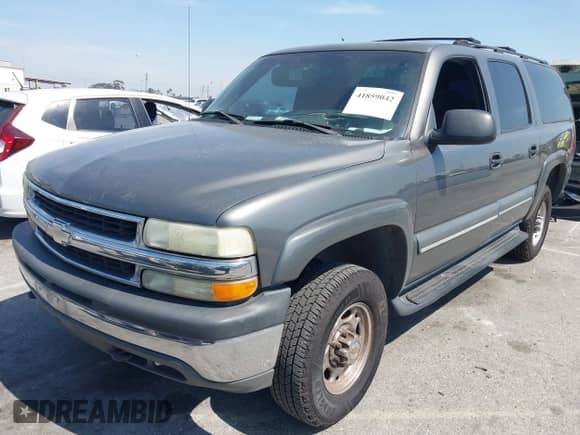 2002 Chevrolet Suburban LT z VIN 3GNGC26U92G314585, wystawiony jako IAAI lot #41859042 z przebiegiem Nie podano mil oraz . Historia ofert i sprzedaży dostępna na DreamBid. Obrazek 2.