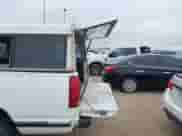 1997 Chevrolet Silverado 3500 с VIN 1GCGC33J4VF013057, выставлен на аукционе IAAI как лот 41596450 с пробегом 302 666 миль миль и . История ставок и продаж доступна на DreamBid. Изображение 13.