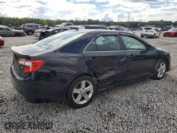 2014 Toyota Camry SE с VIN 4T1BF1FKXEU341696, выставлен на аукционе Copart как лот 82288695 с пробегом 137 180 миль миль и Списание • Salvage title. История ставок и продаж доступна на DreamBid. Изображение 3.