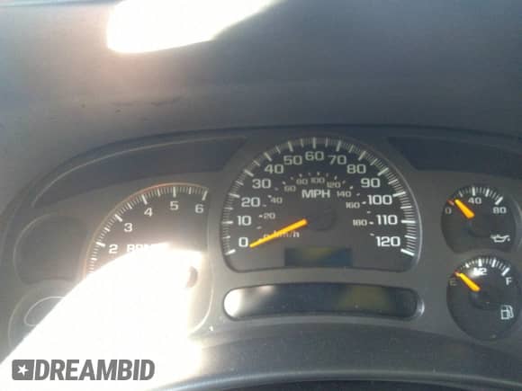 2003 Chevrolet Suburban LT z VIN 3GNEC16Z43G143744, wystawiony jako IAAI lot #41446890 z przebiegiem Nie podano mil oraz . Historia ofert i sprzedaży dostępna na DreamBid. Obrazek 7.