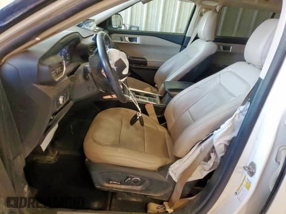 2020 Ford Explorer Limited z VIN 1FMSK7FH8LGA02806, wystawiony jako Copart lot #70300355 z przebiegiem 138 033 mil mil oraz Szkoda całkowita • Salvage title. Historia ofert i sprzedaży dostępna na DreamBid. Obrazek 7.