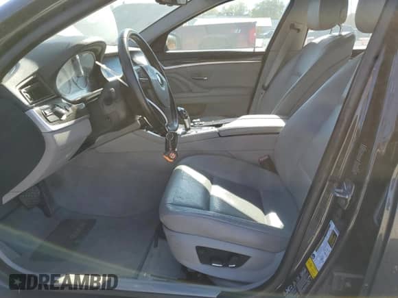 2012 BMW 5 Series 528i xDrive с VIN WBAXH5C57CDW03503, выставлен на аукционе Copart как лот 90255465 с пробегом 87 229 миль миль и Списание • Salvage title. История ставок и продаж доступна на DreamBid. Изображение 7.