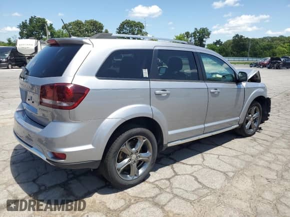 2016 Dodge Journey Crossroad z VIN 3C4PDCGG1GT228254, wystawiony jako Copart lot #61853005 z przebiegiem Nie podano mil oraz Szkoda całkowita • Salvage title. Historia ofert i sprzedaży dostępna na DreamBid. Obrazek 3.