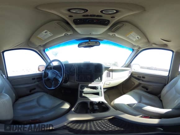 2005 Chevrolet Suburban LT z VIN 3GNEC16Z95G288863, wystawiony jako IAAI lot #41653675 z przebiegiem 309 977 mil mil oraz . Historia ofert i sprzedaży dostępna na DreamBid. Obrazek 18.